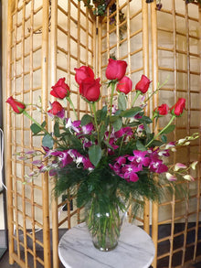  Deluxe Roses & Orchids