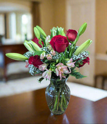  Roses with Lilies